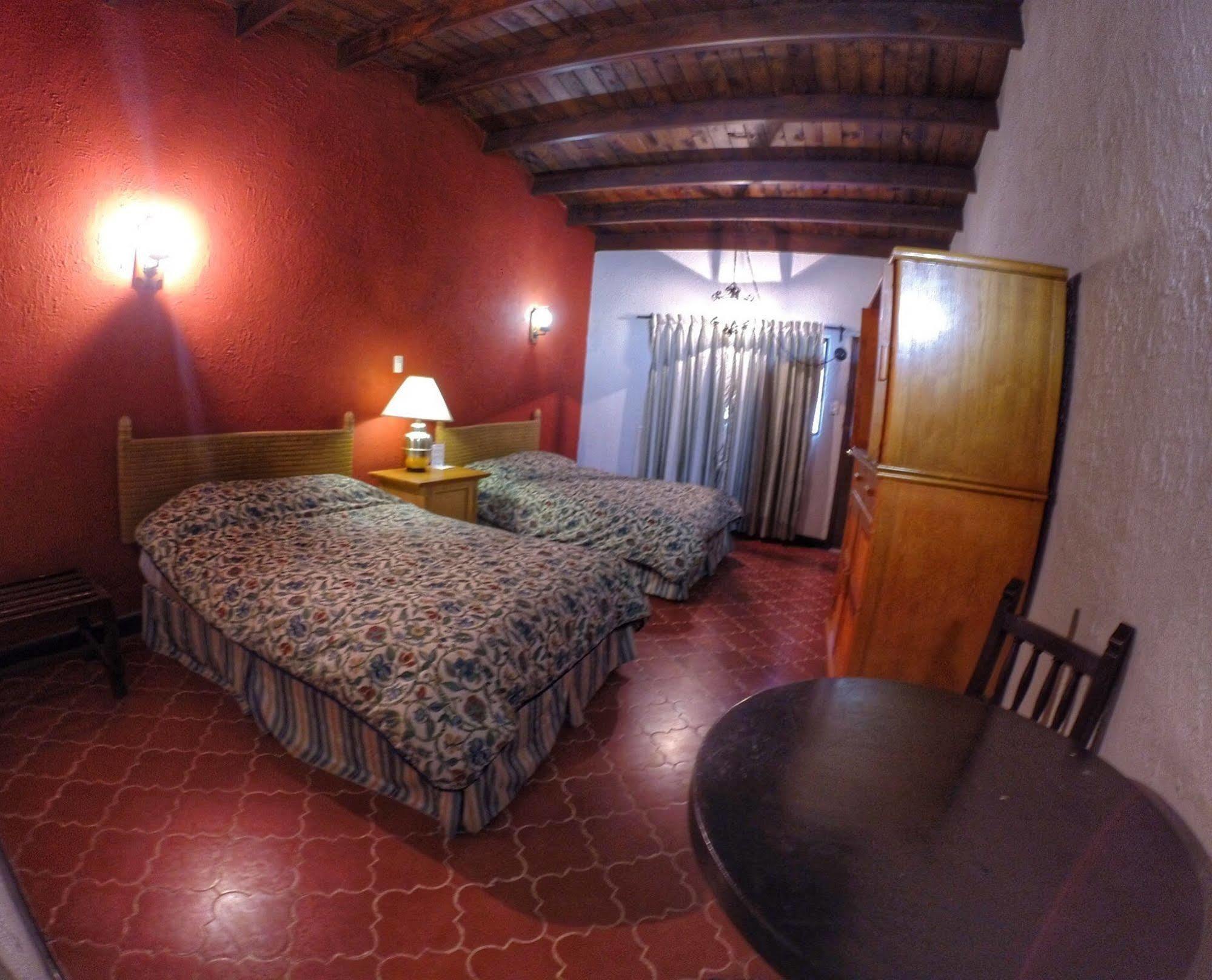Hotel Parador Santa Cruz Creel Exterior foto